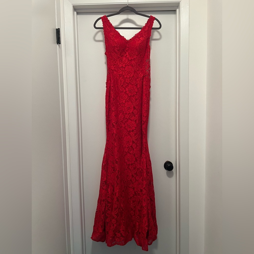 Red Lace Mermaid Gown